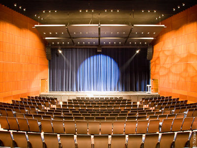 Concert Theatre Coesfeld - Stage curtains, main curtain, dance flooring