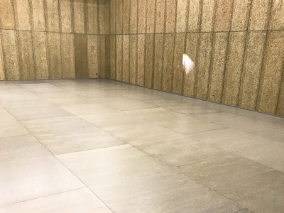 Galerie DOX v Praze: pro taneční zkušebnu byla použita pružná podlaha MANERO CLASSIC