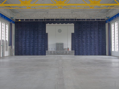 Gathering curtain as room-dividing curtain and main curtain for Alfred Fischer Halle, Hamm