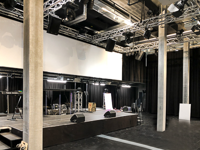 Free Chruch GvC in the TownVillage Winterthur - stage platforms, acoustic curtains and room separation curtains